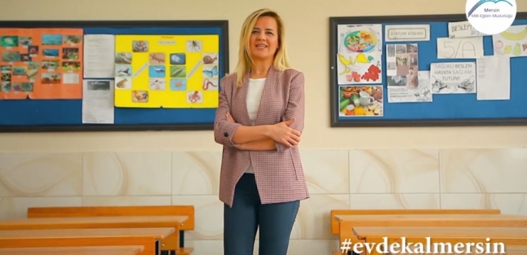 Mersinli Öğretmenlerden ‘Cam Cama Değil, Can Cana Eğitim İçin Evde Kal’ Çağrısı