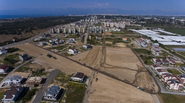 Muratpaşa’da Tohumlar Toprakla Buluştu