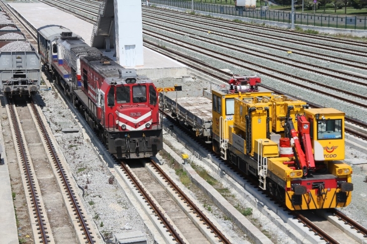 Samsun-sivas Yük Treni Seferleri Başladı