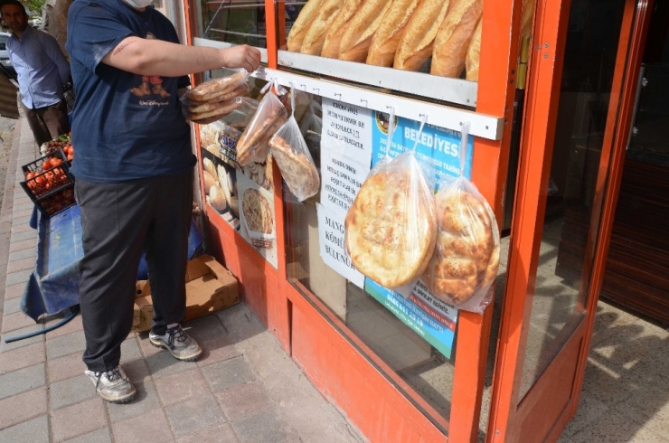 Kurtalan’daki Fırınlarda Askıda Ekmek Uygulaması Başlatıldı