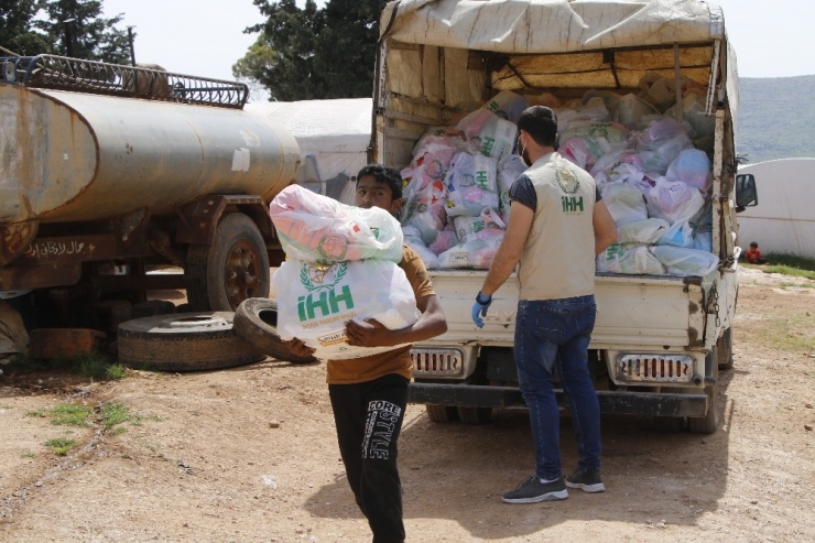 Suriye’de 60 Bin Sivile Ramazan Yardımı