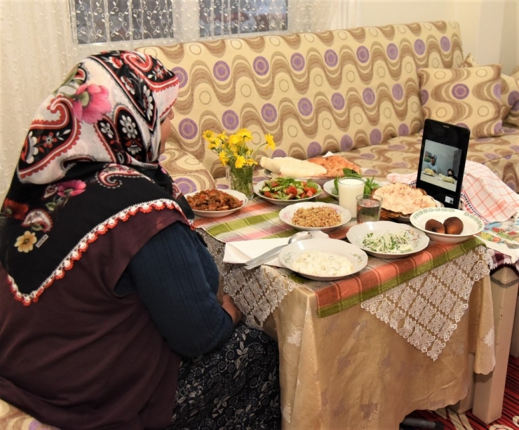 Toroslar’da Online İftar Buluşmaları