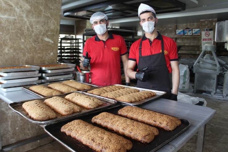Fırından Ramazan Sofrasına ’Kahke’