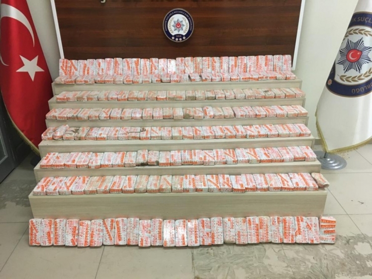 Yatak Odasına Gizlenen 102 Kilo Eroin, Zeyna’ya Takıldı