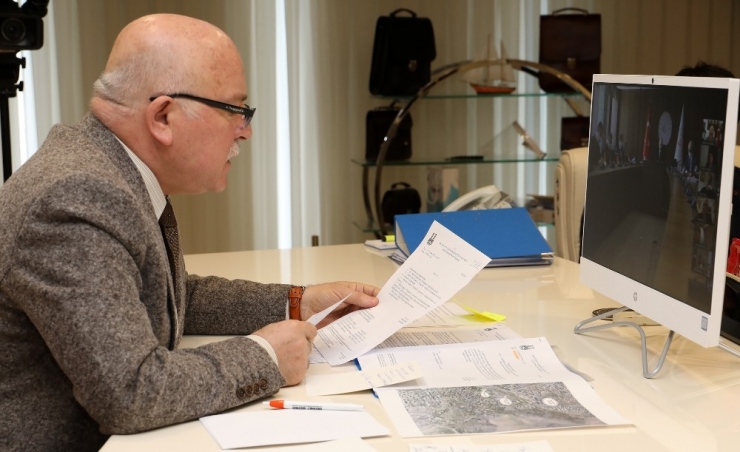 Başkan Sekmen Ulaştırma Zirvesine Katıldı