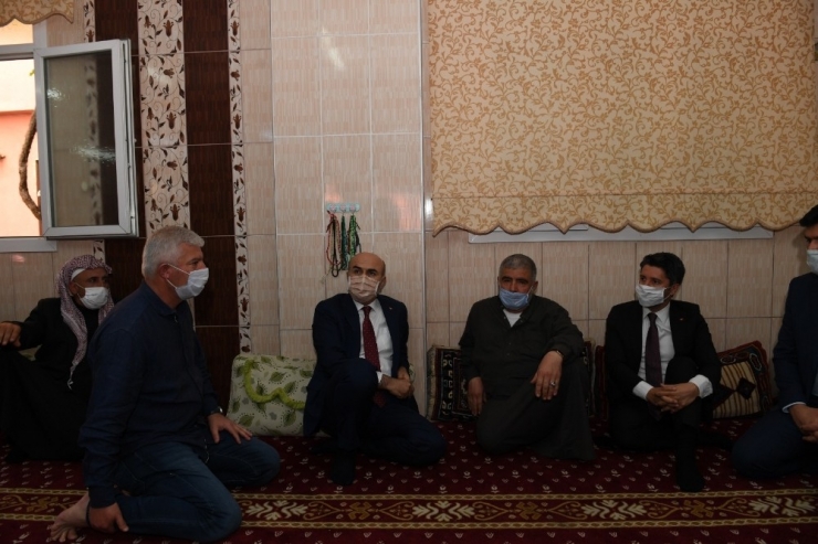 Cumhurbaşkanı Erdoğan Polisin Kazara Ateşiyle Ölen Gencin Babasına Başsağlığı Diledi