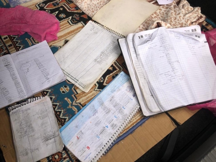 Esrarengiz Hayırsever Veresiye Borçlarını Kapattı