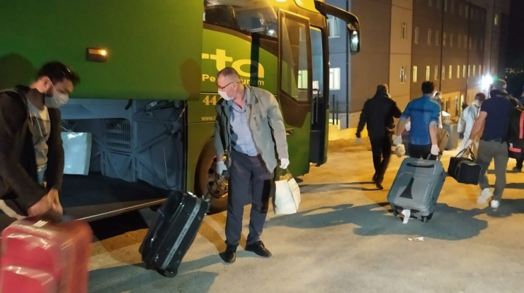 Irak’tan Getirilen 149 Türk İşçisi Kütahya’daki Yurda Yerleştirildi