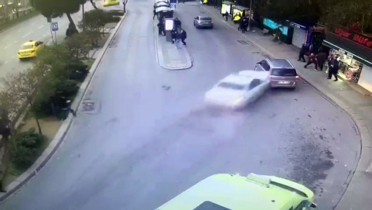 Beşiktaş’taki Feci Kazanın Görüntüleri Ortaya Çıktı