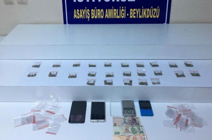 Beylikdüzü’nde Uyuşturucu Ticareti İçin İftar Vaktini Seçen 2 Şüpheli Tutuklandı