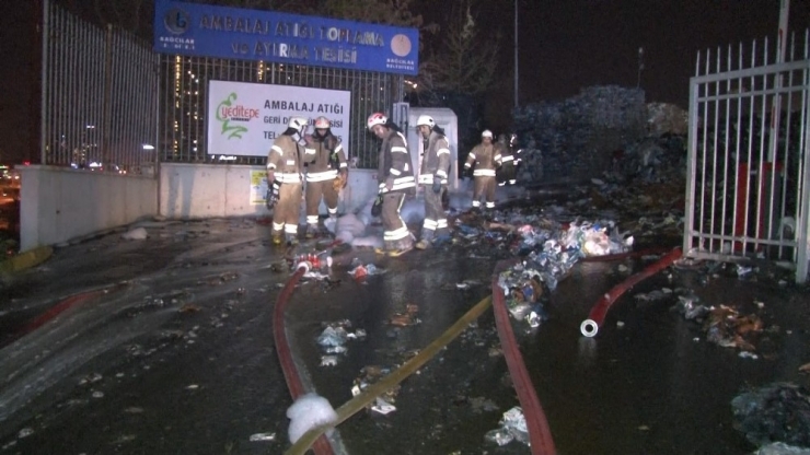 İstoç’daki Geri Dönüşüm Tesisinde Çıkan Yangın Söndürüldü