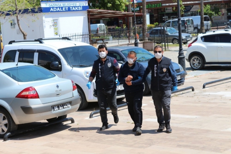 Cezaevi Firarisi Tekne Çalıp Market Soydu