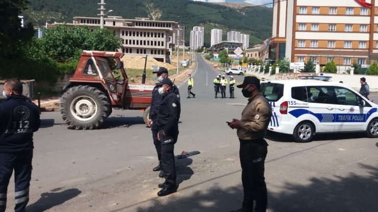 Kahramanmaraş’ta Ambulans İle Traktör Çarpıştı: 5 Yaralı