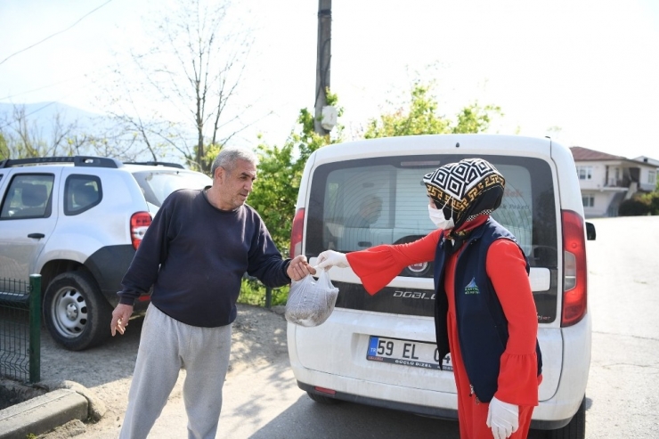 Kartepe’de Alo Evlat Hizmetleri Devam Ediyor