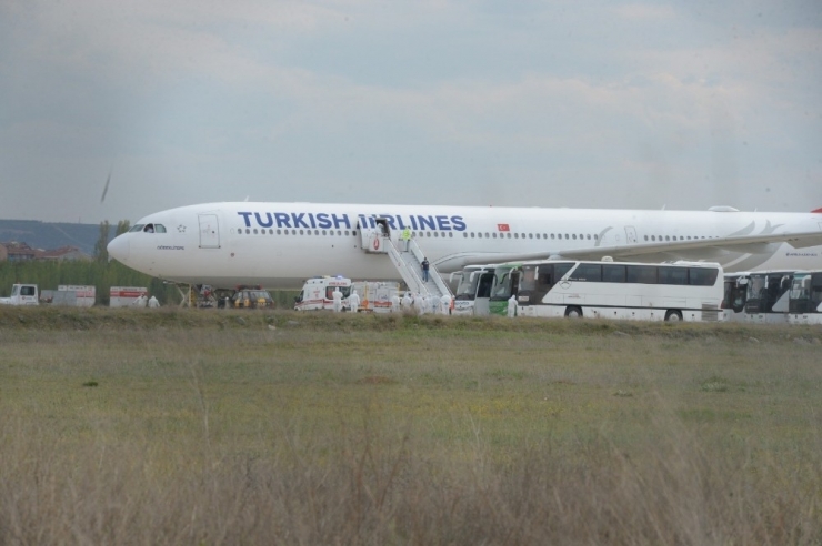 Irak’tan Gelen 289 Türk İşçi Kütahya Ve Afyonkarahisar’a Hareket Etti