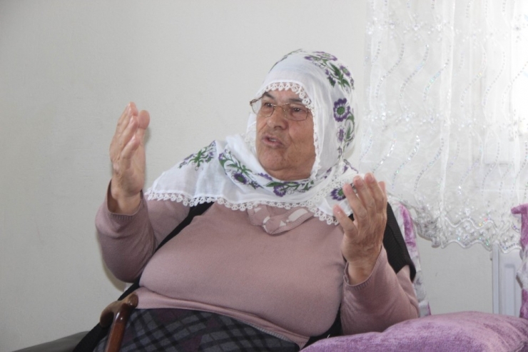 Bayram İkramiyesini Aldı, Vefa Destek Grubu’nun Yardımı İle ’Biz Bize Yeteriz’ Kampanyasına Destek Oldu