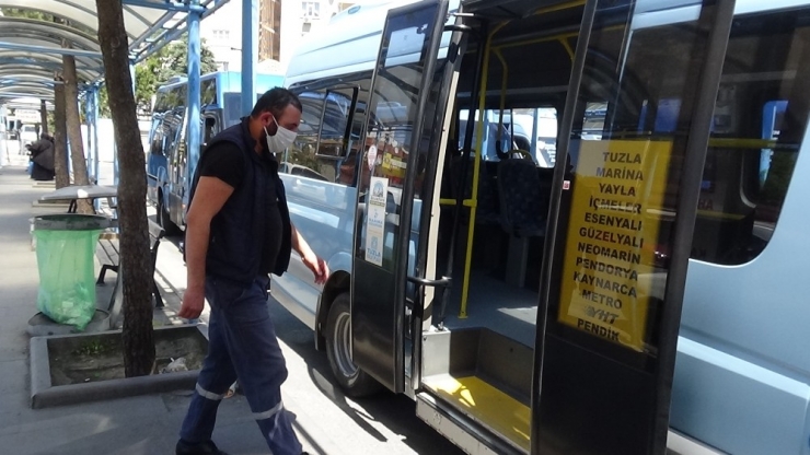 İstanbul’da Minibüslere El Dezenfekte Ünitesi Konuldu