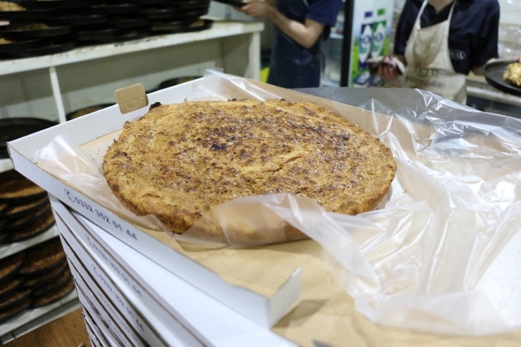 Konya’nın Tahinli Pidesi Paket Servisle Evlere Yollanıyor