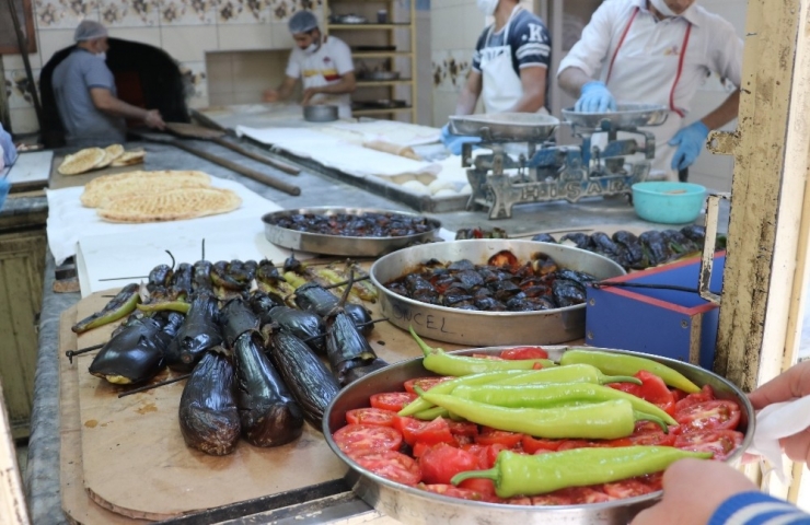 Tepsi Geleneğine Korona Engeli Yok