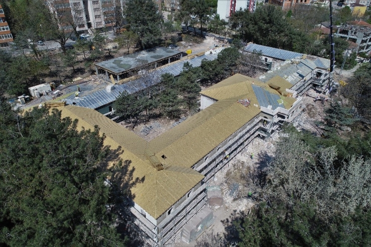 Hadımköy Askeri Hastanesi Restorasyonunun Yüzde 50’si Tamamlandı
