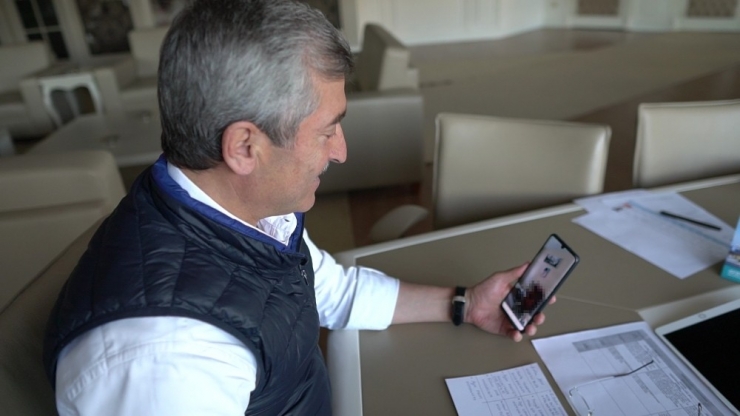 Tahmazoğlu Vatandaşlarla İletişimini Koparmıyor