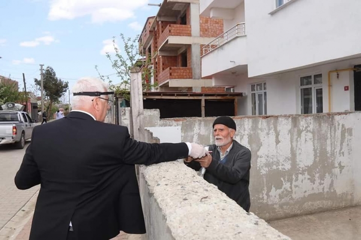 Ergene Belediyesi Maske Dağıtımlarına Devam Ediyor