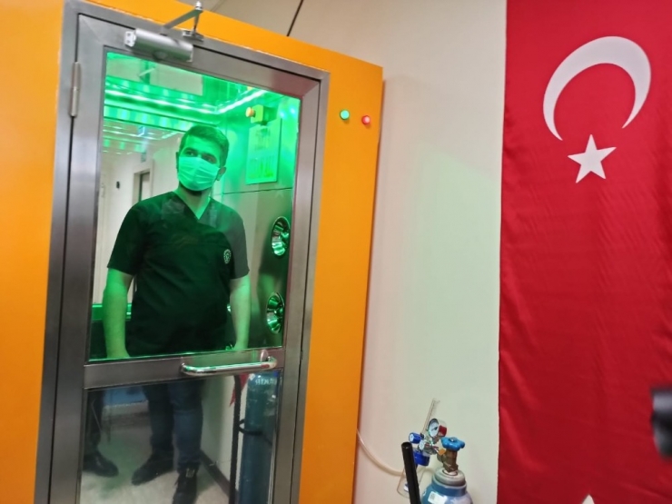 Virüs Ve Bakterileri 1 Dakikada Temizleyen Kabin Üretildi