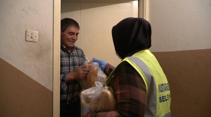 Mustafakemalpaşa Belediyesinden İhtiyaç Sahiplerine Sıcak Yemek