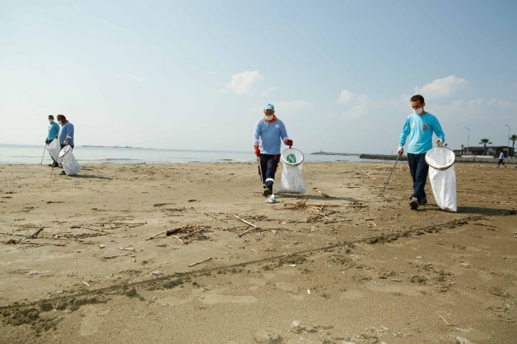 Karataş’ta Sahil Temizliği, İlaçlama Ve Dere Islahı