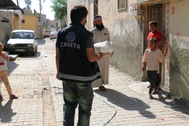 Akçakale’de 500 Aileye Sıcak İftar Yemeği