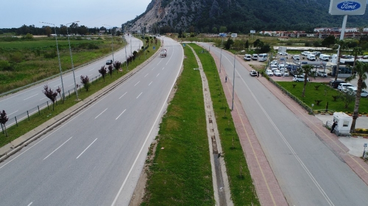 Konyaaltı’nda 15 Bin Metrekare Daha Yeşil Alan Oldu