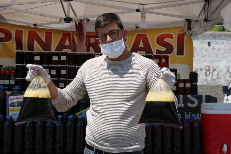 Ramazan Ayının Vazgeçilmezi Meyan Şerbeti