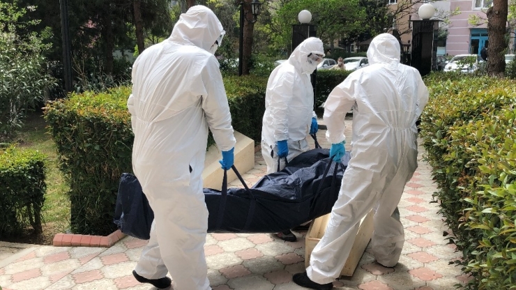 Korona Şüphesine Dayanamayıp İntihar Etti