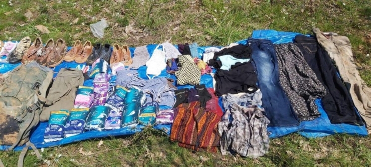 Bingöl’de Bölücü Terör Örgütüne Ait Uyuşturucu Ve Yaşam Malzemesi Ele Geçirildi