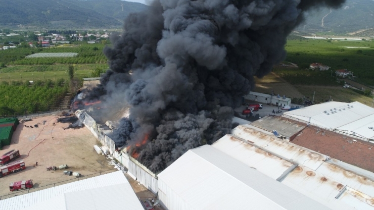 Bursa’da Soğuk Hava Deposundaki Yangın Kontrol Altına Alındı