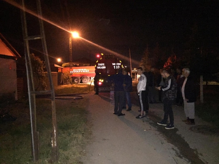 İnegöl’de Geceyi Alevler Aydınlattı