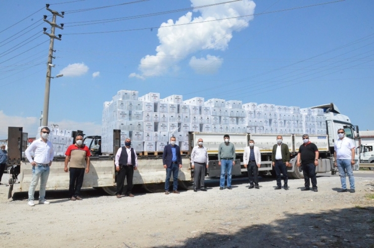 Büyükşehir Belediyesi’nden Tarsuslu Esnafa Gıda Kolisi