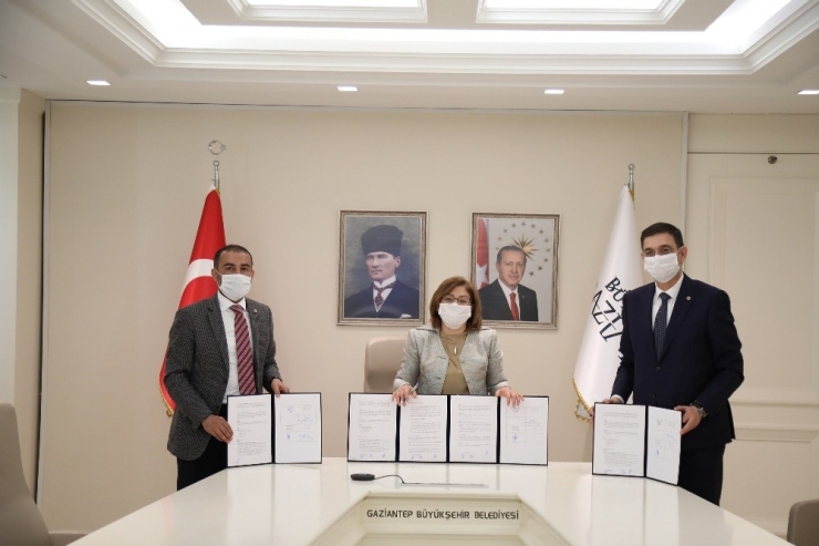 Büyükşehir’den Ticari Hayatı Canladıracak Önemli Protokol