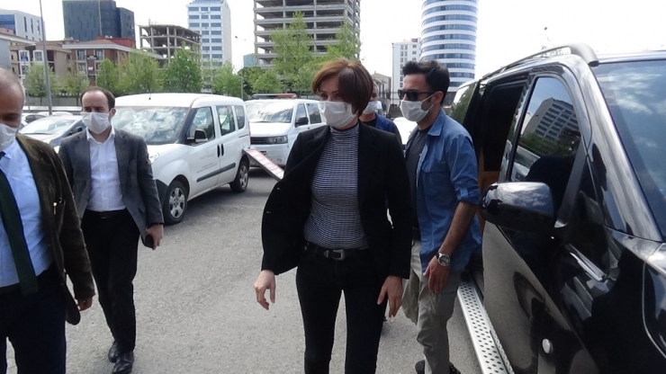 Chp İstanbul İl Başkanı Canan Kaftancıoğlu İfade İçin Adliyede