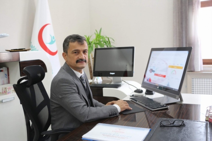 Korona Virüsü Yenen Siirt Sağlık Müdürü Ömür Görevine Başladı