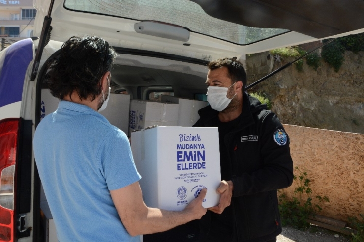 Mudanya Belediyesinden 4 Bin 166 Aileye Ramazan Paketi
