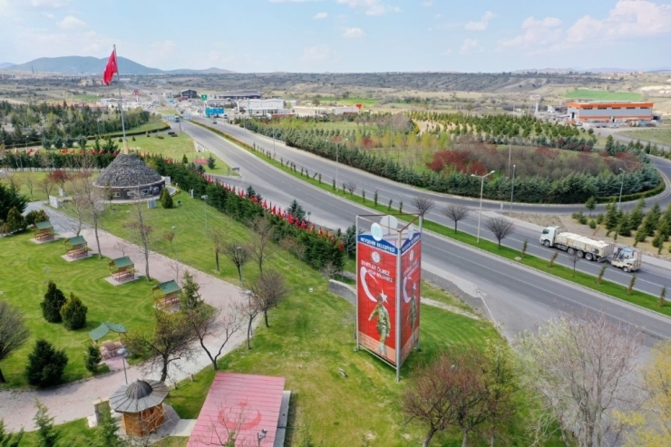 Nevşehir Şehitliği Ve Şifa Meydanındaki Yeni Düzenleme Beğeni Kazandı