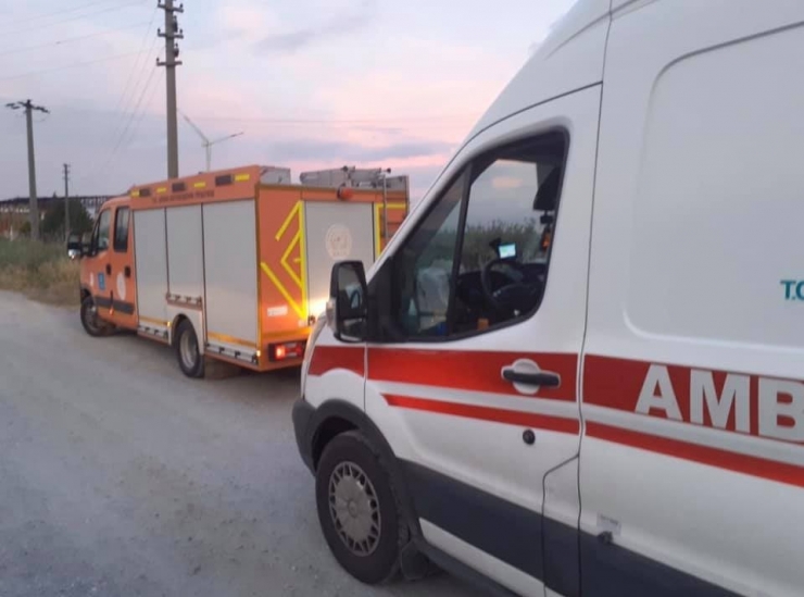 Söke’de Kontrolden Çıkan Pikap Sulama Kanalına Düştü