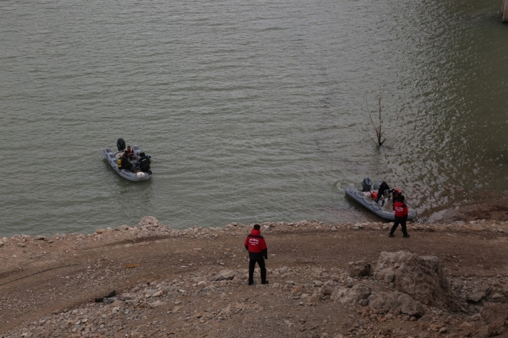 Kayıp Gülistan’ı Arama Çalışmaları Sürüyor