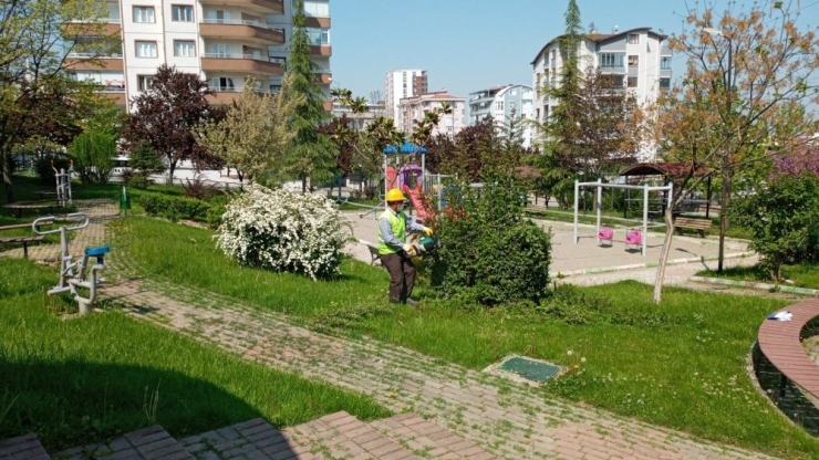 Yıldırım’da Parklara Özel Bakım