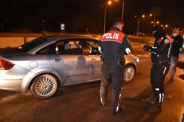 Antalya’da Kısıtlamalara Uymayanlara 57 Bin 412 Tl Ceza Uygulandı