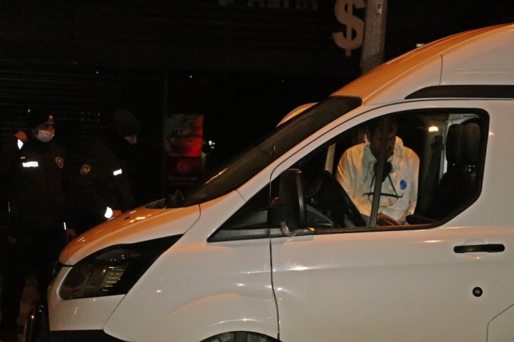 Tartıştığı Üvey Babasını Pompalı Tüfekle Vurdu