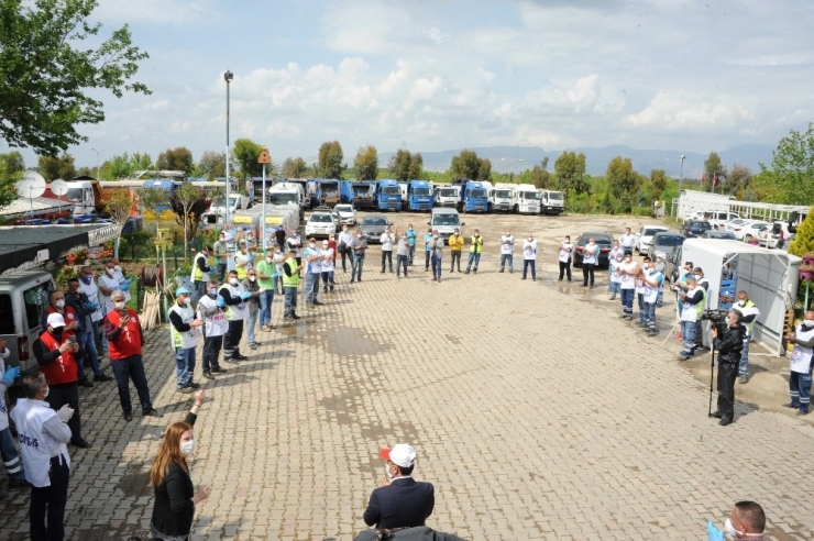 Sosyal Mesafeli 1 Mayıs Halayı