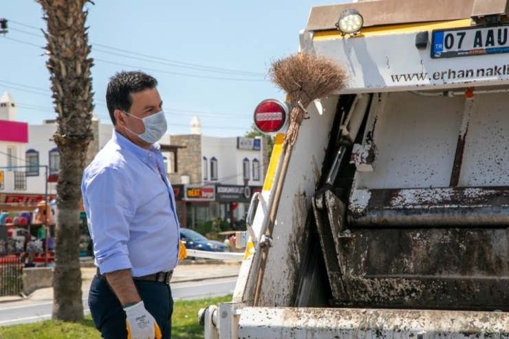 Başkan Aras, İşçilerin Bayramını Kutladı