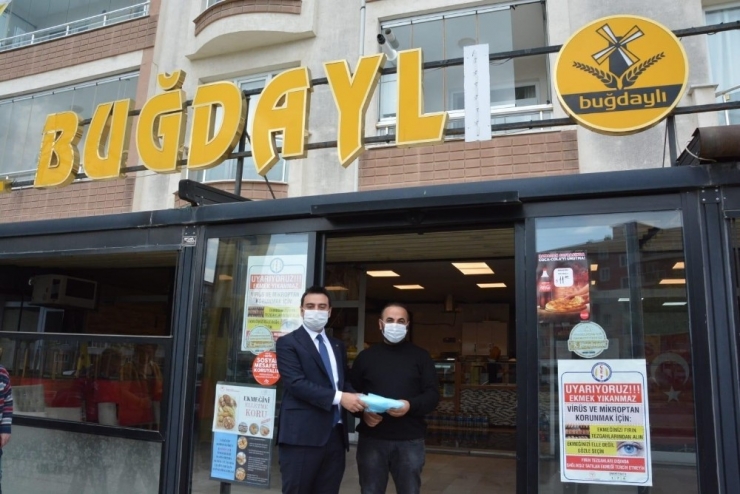 Çorlu Tso’dan Kısıtlama Günlerinde Çalışan Oda Üyelerine Maske